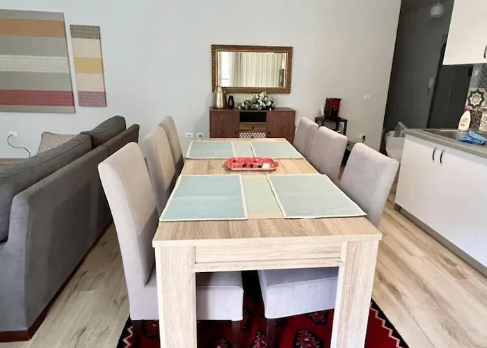 דירה Urban Oasis *